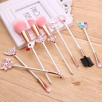 Amazon.co.jp: メークブラシ カードキャプター さくら風 メイクブラシ