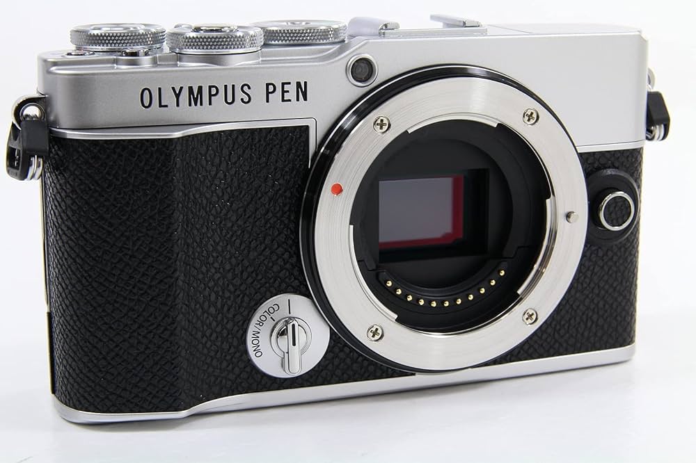 Amazon | OLYMPUS PEN E-P7 ボディー シルバー | ミラーレス一眼 通販