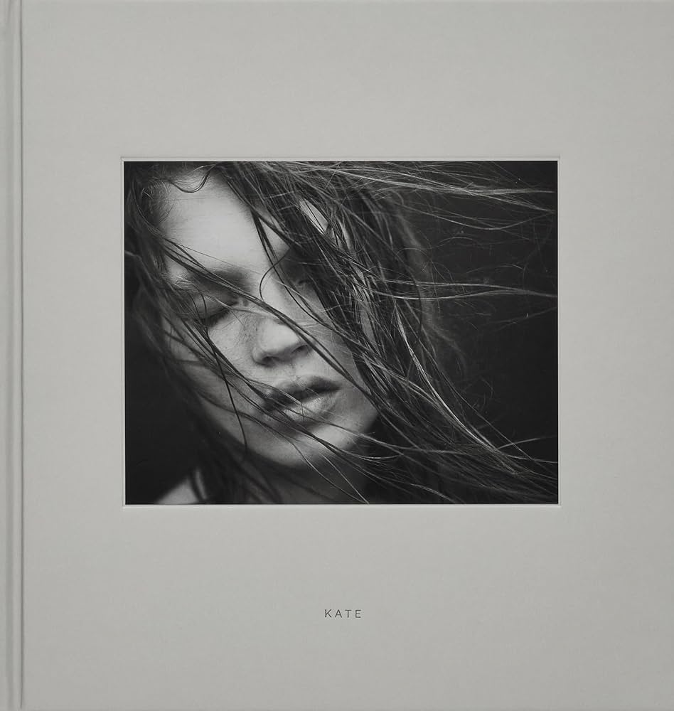 Kate: Moss, Kate, Sorrenti, Mario: 9781838668228: Amazon.com: Books