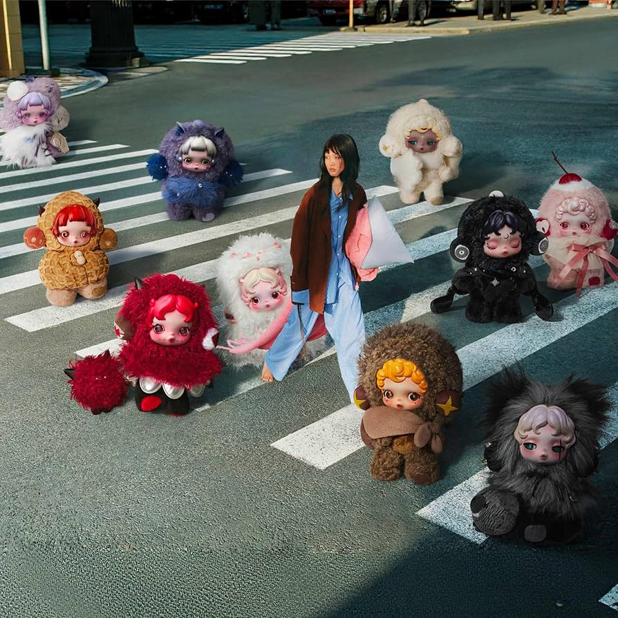 Amazon.co.jp: POP MART SKULLPANDA You Found Me!シリーズ ぬいぐるみ