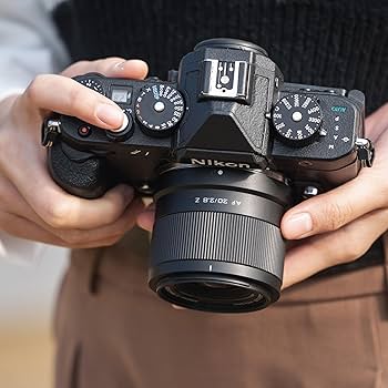 Amazon.com : VILTROX 20mm F2.8 Z-Mount Full Frame AF Prime Wide