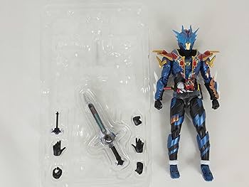 Amazon.co.jp: S.H.Figuarts 仮面ライダーグレートクローズ : おもちゃ