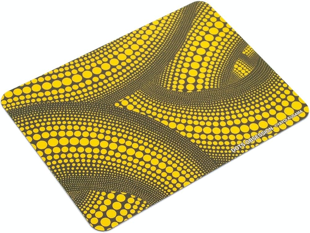 Amazon.co.jp：草間彌生 マウスパッド [Dots Obsession(イエロー