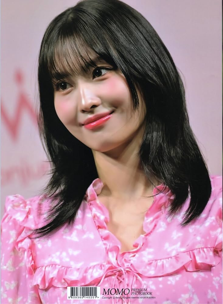 Amazon.co.jp: TWICE MOMO モモ グッズ 写真集 Premium Photo Book
