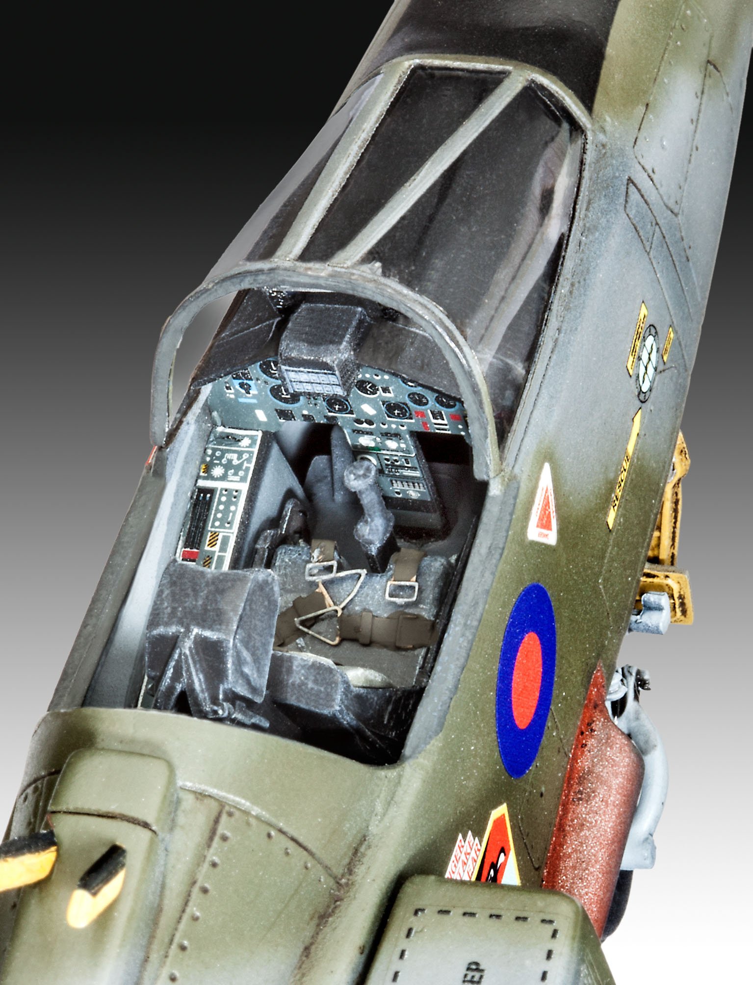 Amazon | ドイツレベル 1/48 ジャギュア GR.1/GR.3 プラモデル