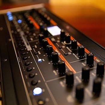 Amazon.com: Roland JUPITER-XM Professional Iconic Portable