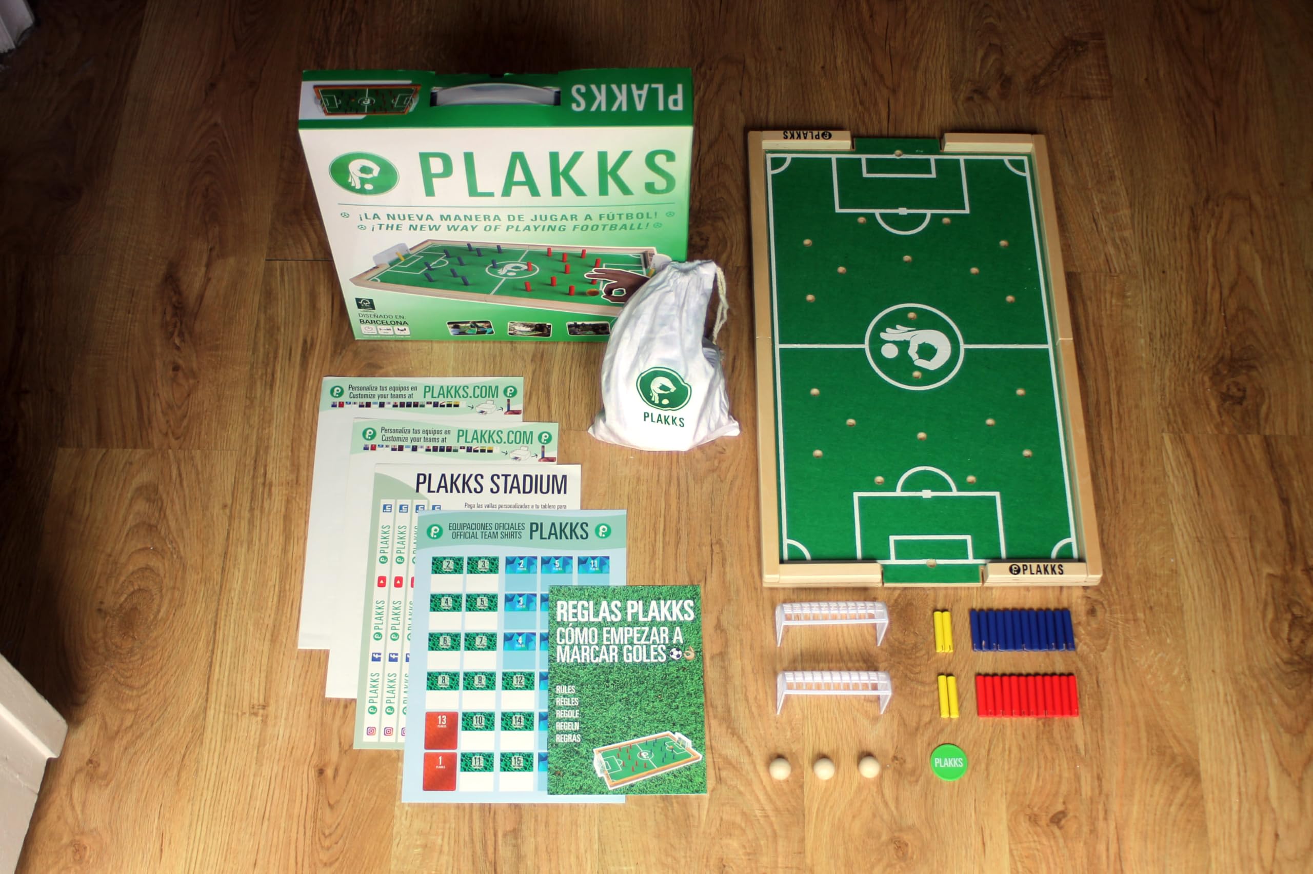 PLAKKS(プラックス)、欧州サッカーテーブルゲーム、木製、スペイン発