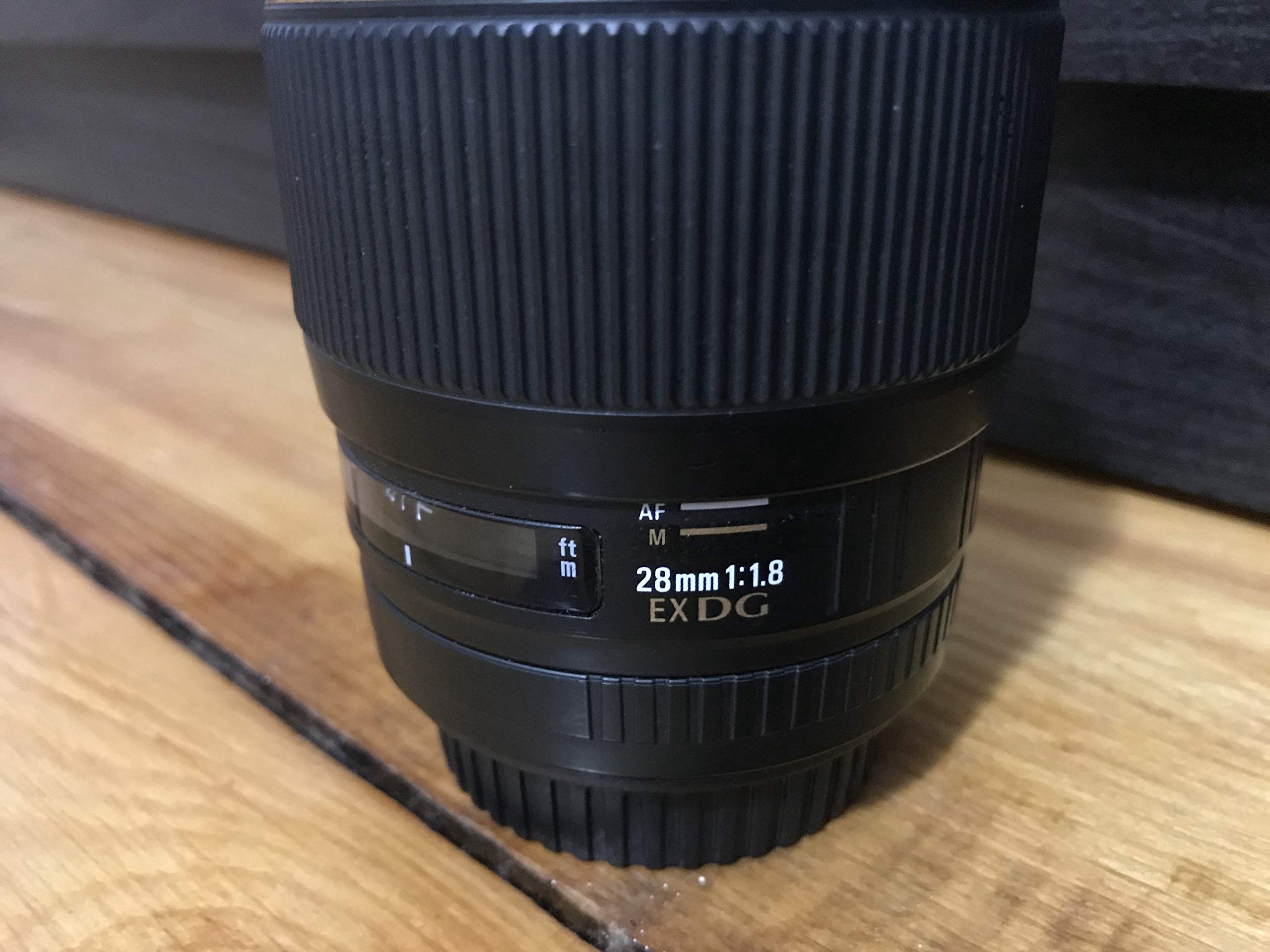 Amazon.com : Sigma 28mm f/1.8 EX DG Aspherical Macro Large