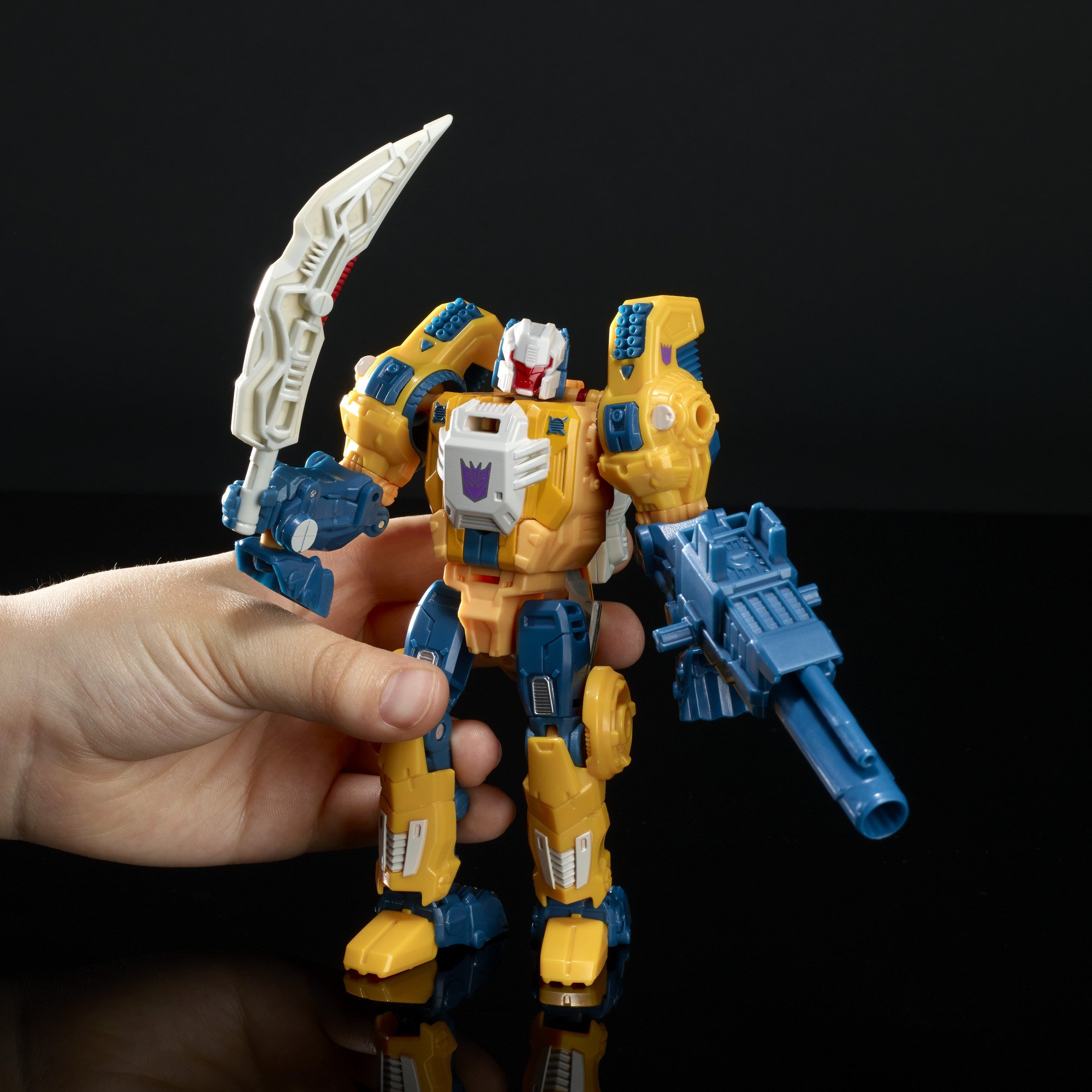 Amazon.com: Transformers Generations Titans Return Titan Master
