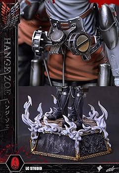 Amazon.co.jp: リヴァイ・アッカーマン ハンジ・ゾエ フィギュア 1/6