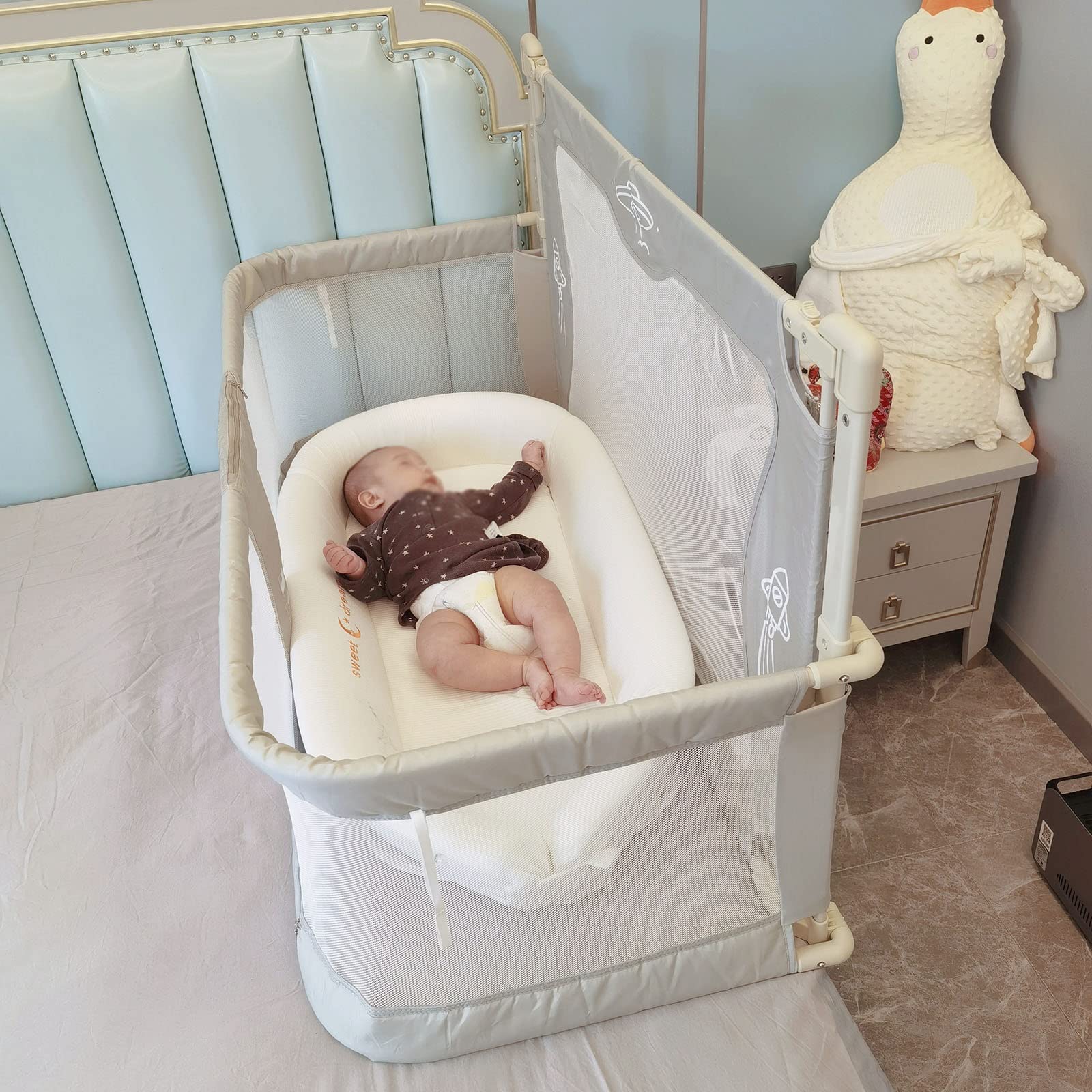 Amazon.co.jp: 添い寝 ベビーベッド、乳児用ベッド、プレイヤード