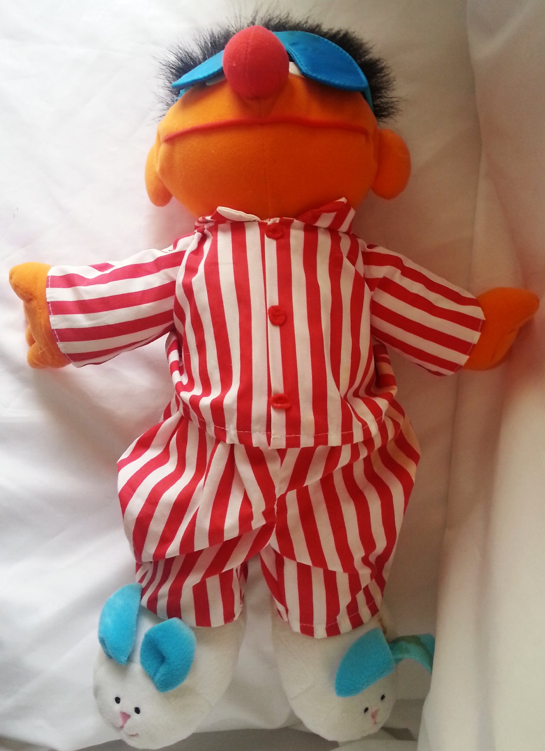 Sesame Street Sing & Snore Ernie : Amazon.sg: Toys