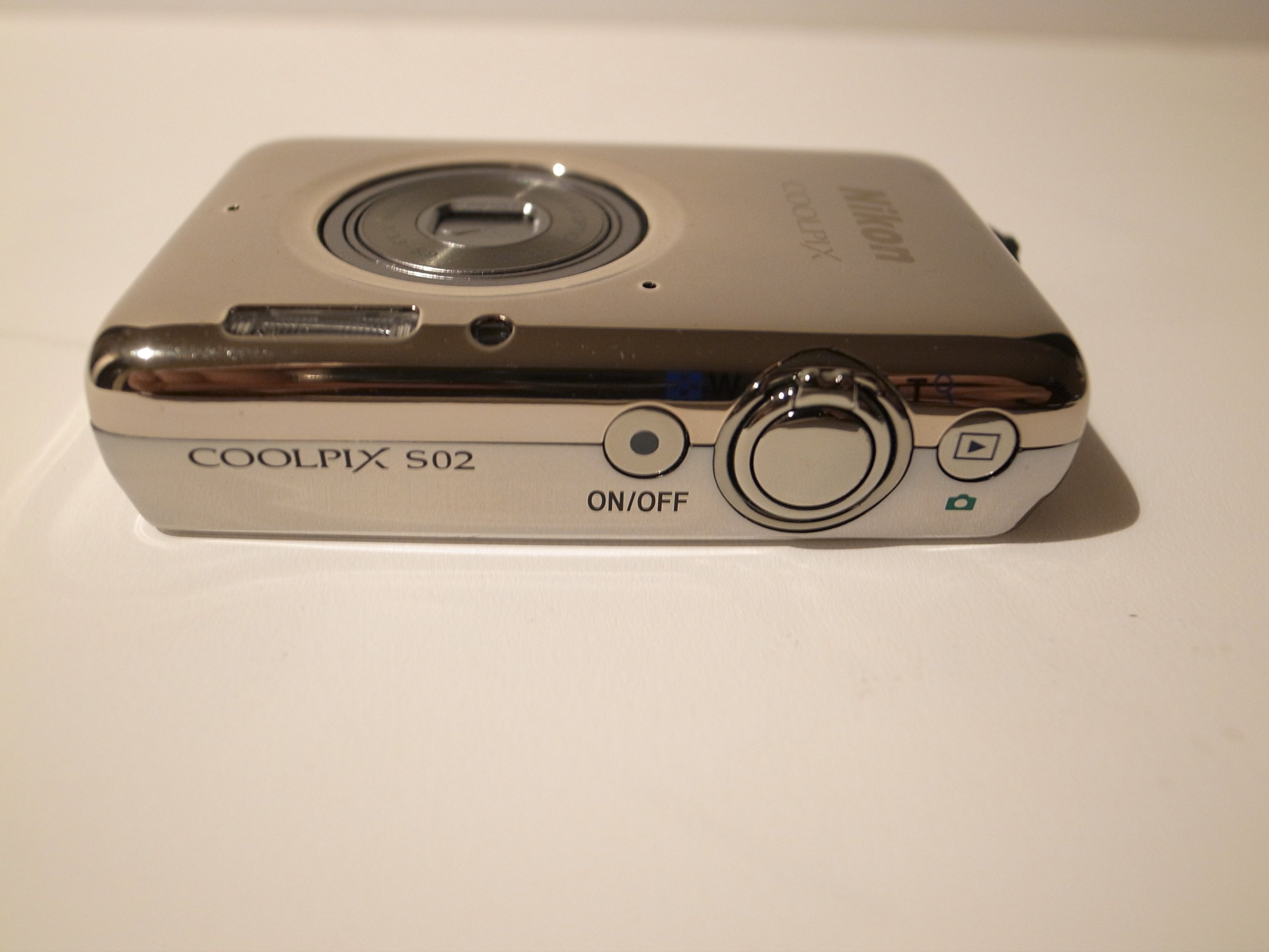 Amazon.com : Nikon COOLPIX S02 digital camera ultra-small body