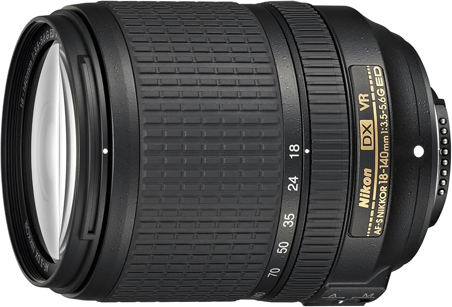 Amazon.com : Nikon AF-S DX NIKKOR 18-140mm f / 3.5-5.6G ED VR