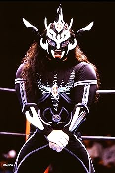 新日本プロレス獣神伝説V o I.1.DVD-BOX土日限定価格しました。 新