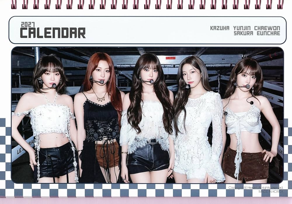 Amazon | ルセラフィ グッズ 卓上 カレンダー (写真集 ピンク 卓上