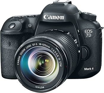 Amazon.com : Canon EOS 7D Mark II Digital SLR Camera with 18-135mm