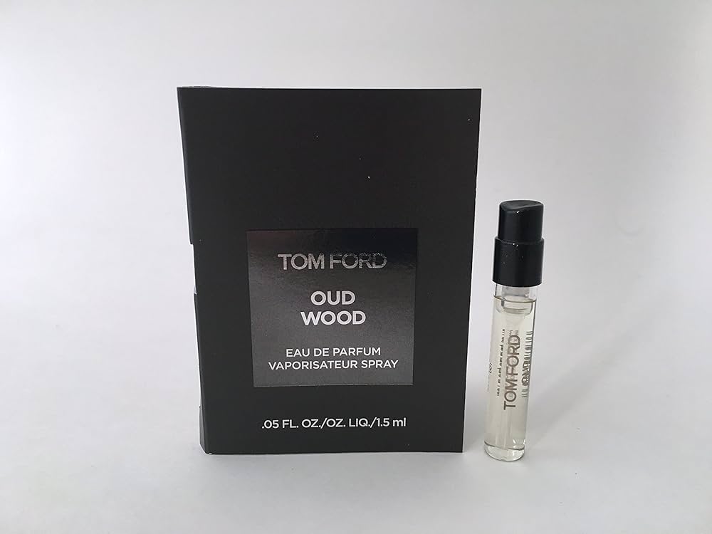 Amazon.com : Tom Ford Oud Wood Eau de Parfum - .05 oz. Spray