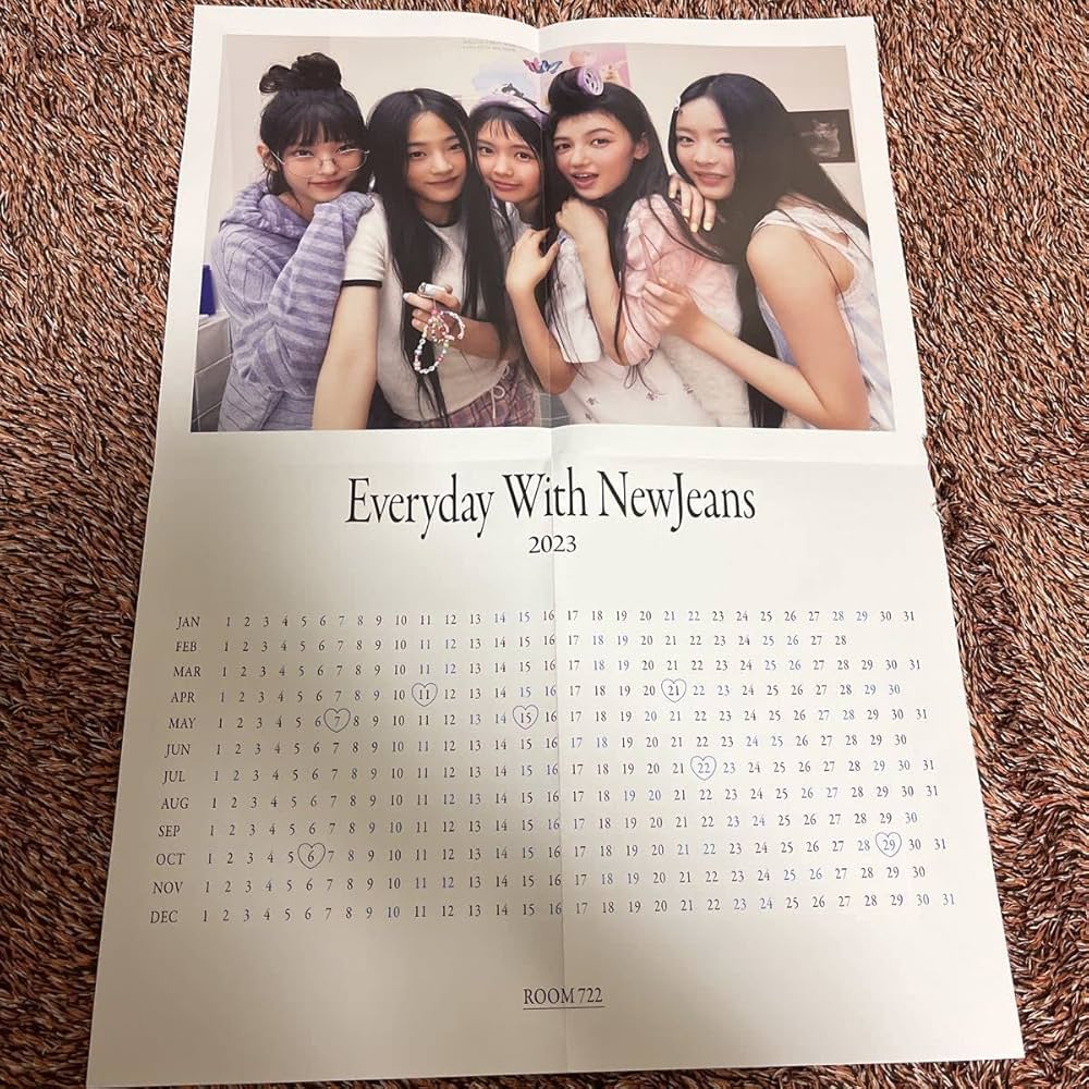 Amazon.co.jp: NewJeans シーグリ カレンダー ポスター ニュージーンズ