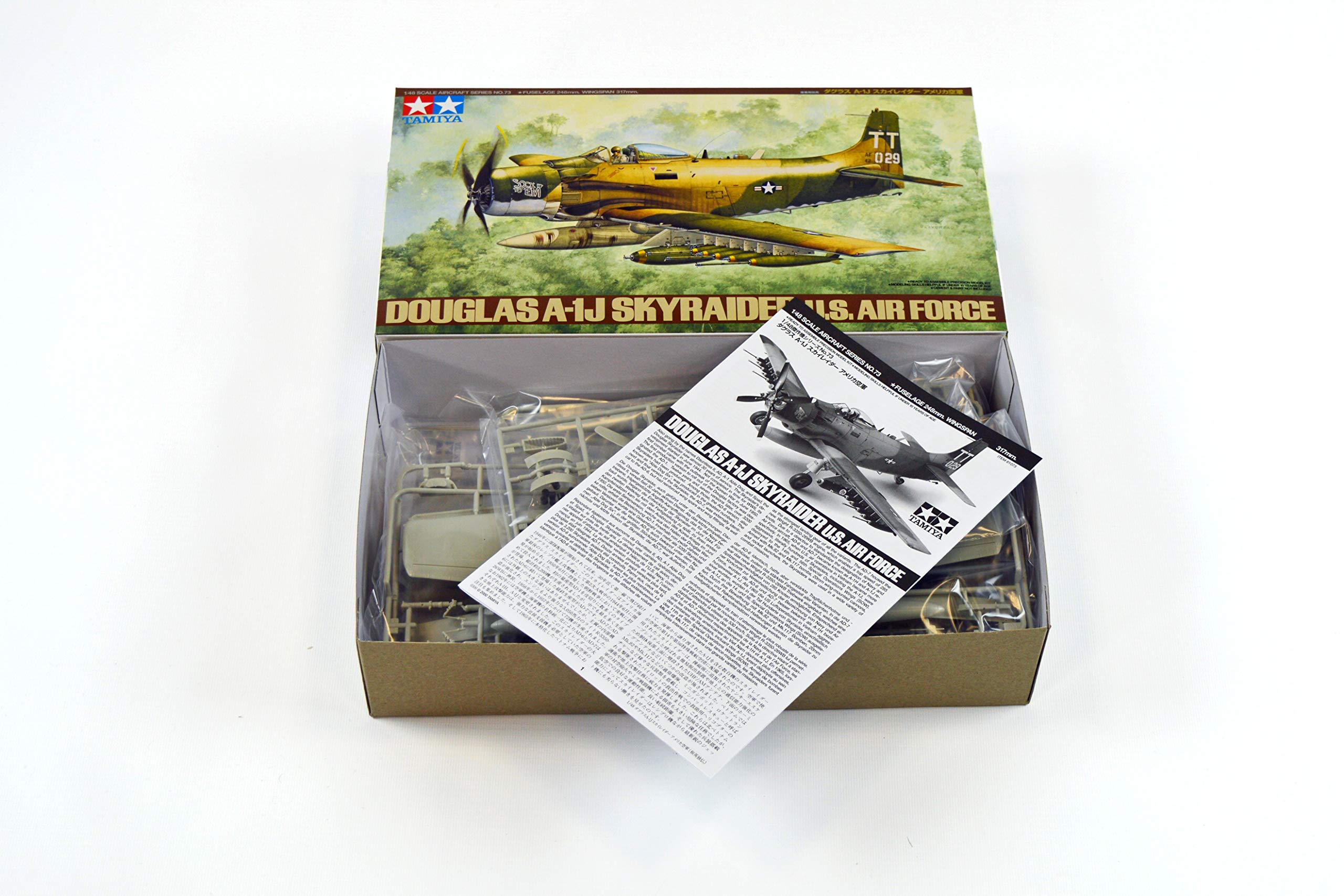 Amazon.com: Tamiya 61073 1/48 Douglas A-1J Skyraider USAF Plastic