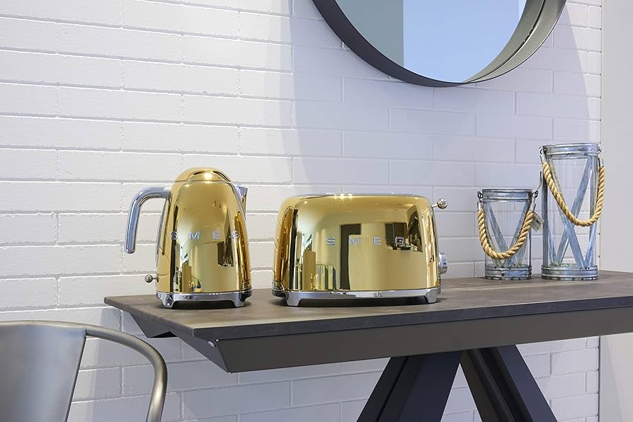 Amazon | 【日本正規品】SMEG スメッグ 電気ケトル (1.7L) (ゴールド