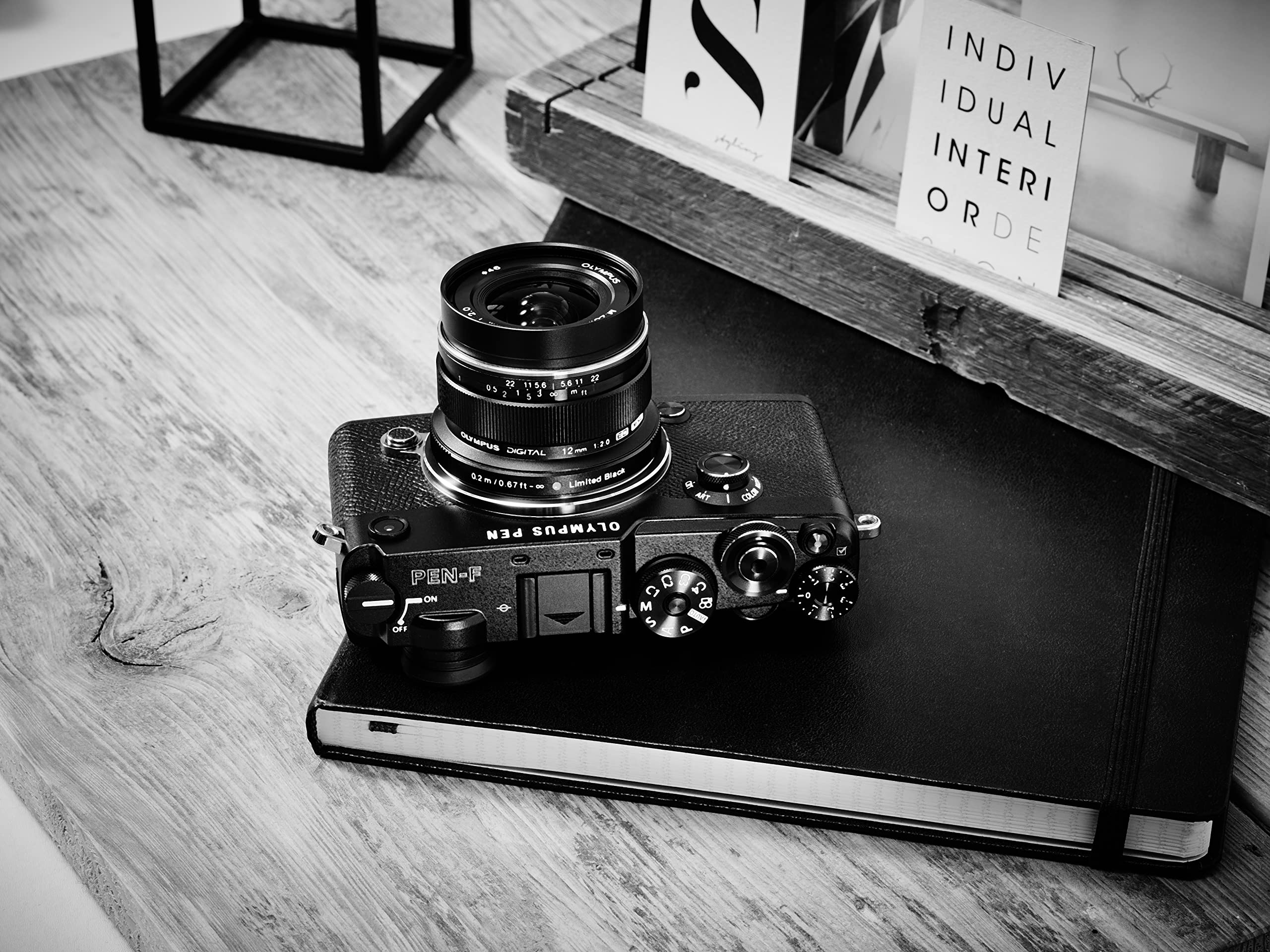 Amazon.com : Olympus M.Zuiko Digital 25mm F1.8 Black for Micro