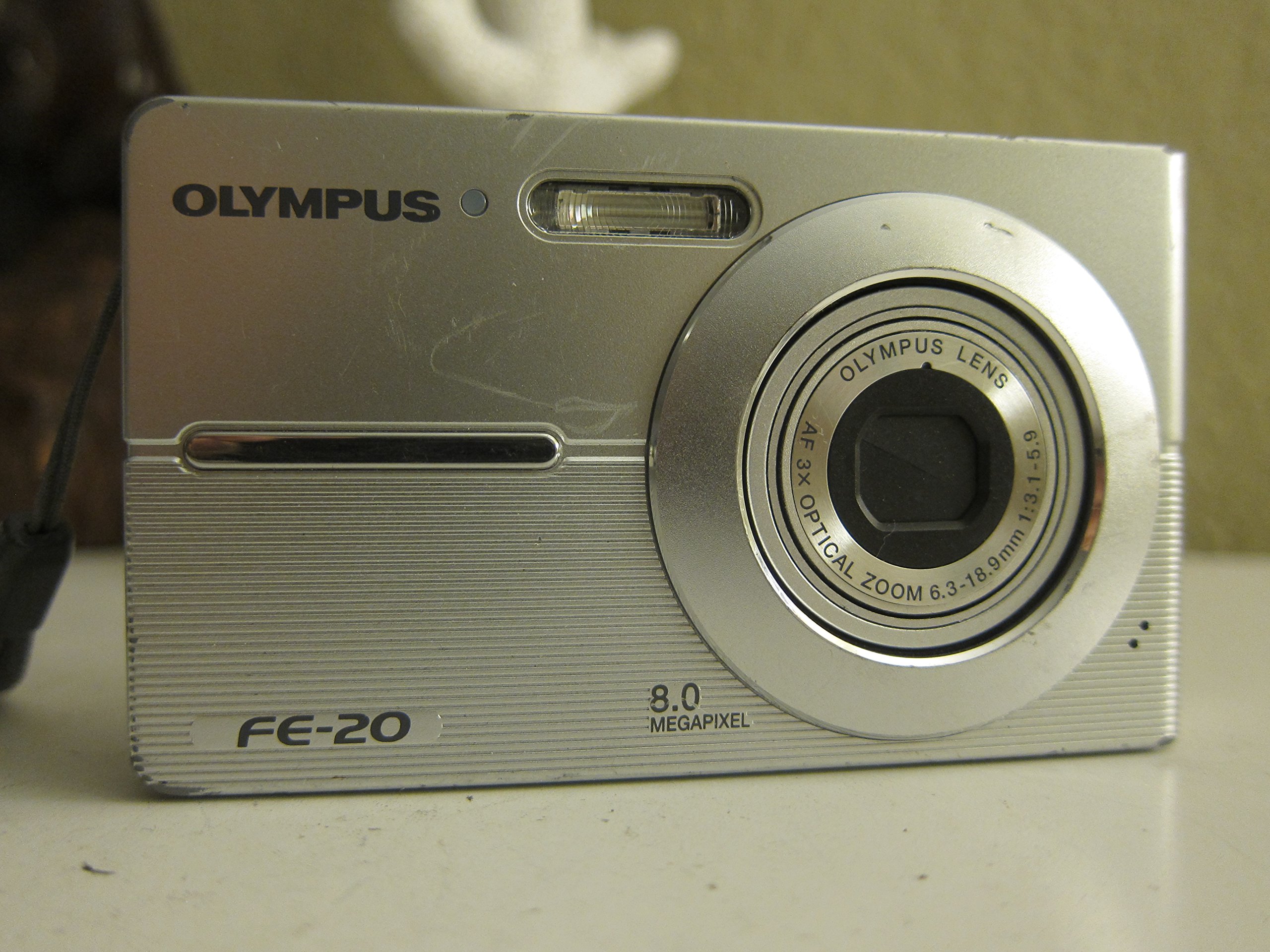 Amazon.com : Olympus FE-20 8MP Digital Camera (Black) : Point And