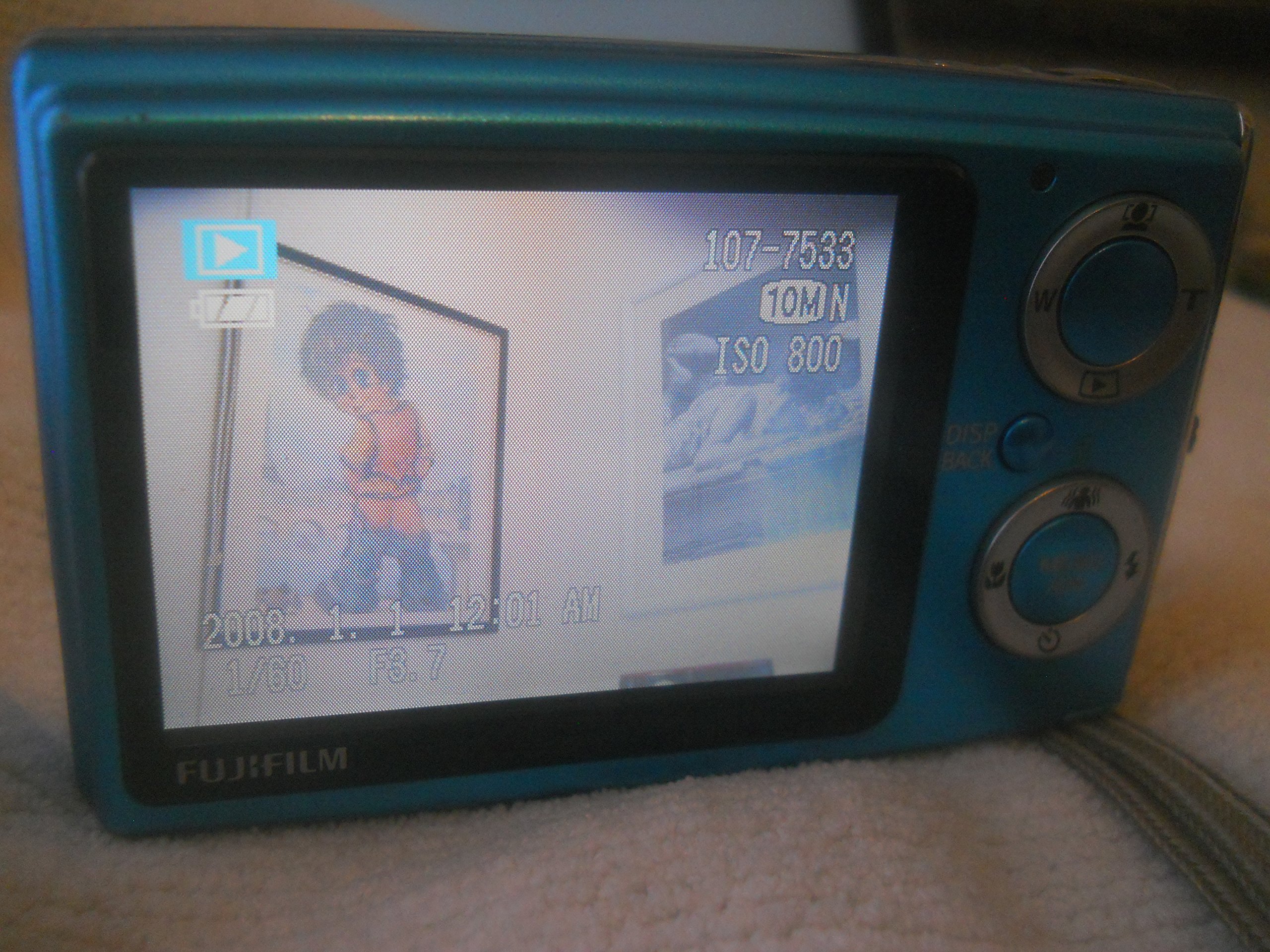 Amazon.com : Fujifilm Finepix Z20fd 10MP Digital Camera with 3x