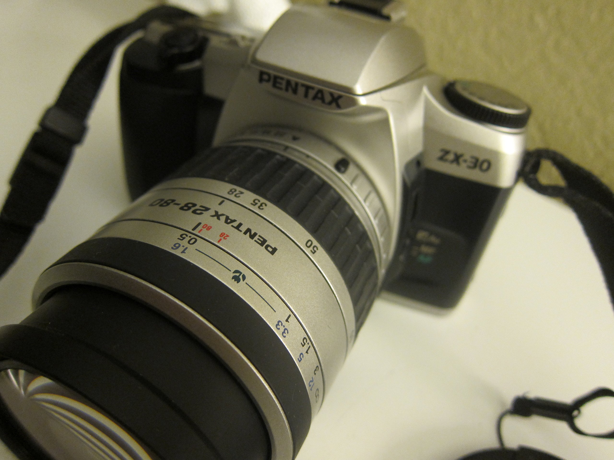 Amazon.com : Pentax ZX-30 Quartz Date 35mm SLR Camera Kit with 35