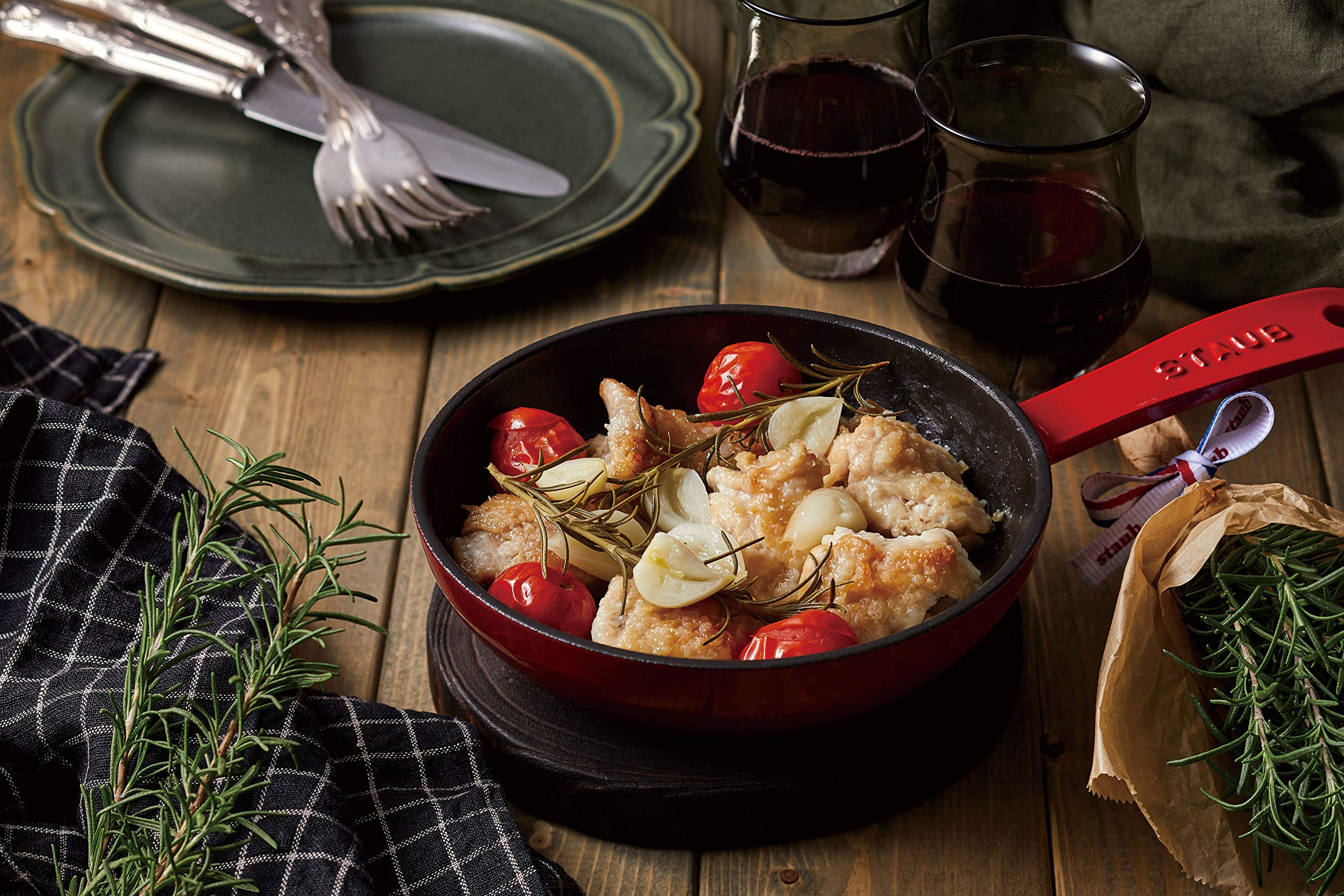 Amazon｜staub ストウブ 「 スキレット チェリー 16cm 」 フライパン