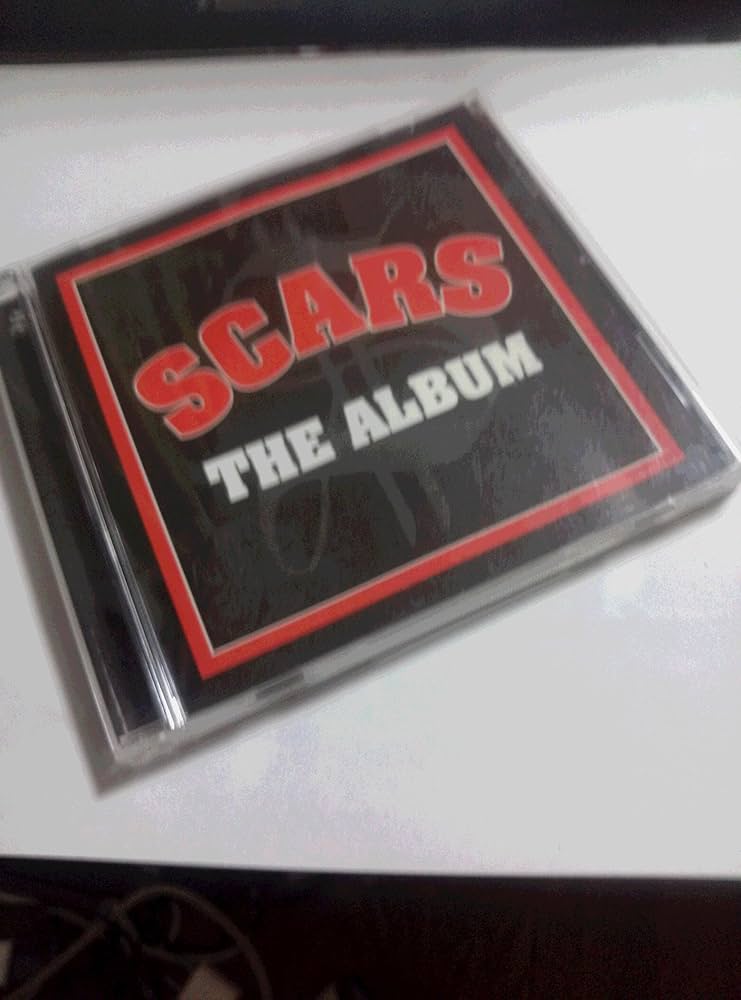 Amazon.co.jp: THE ALBUM: Music