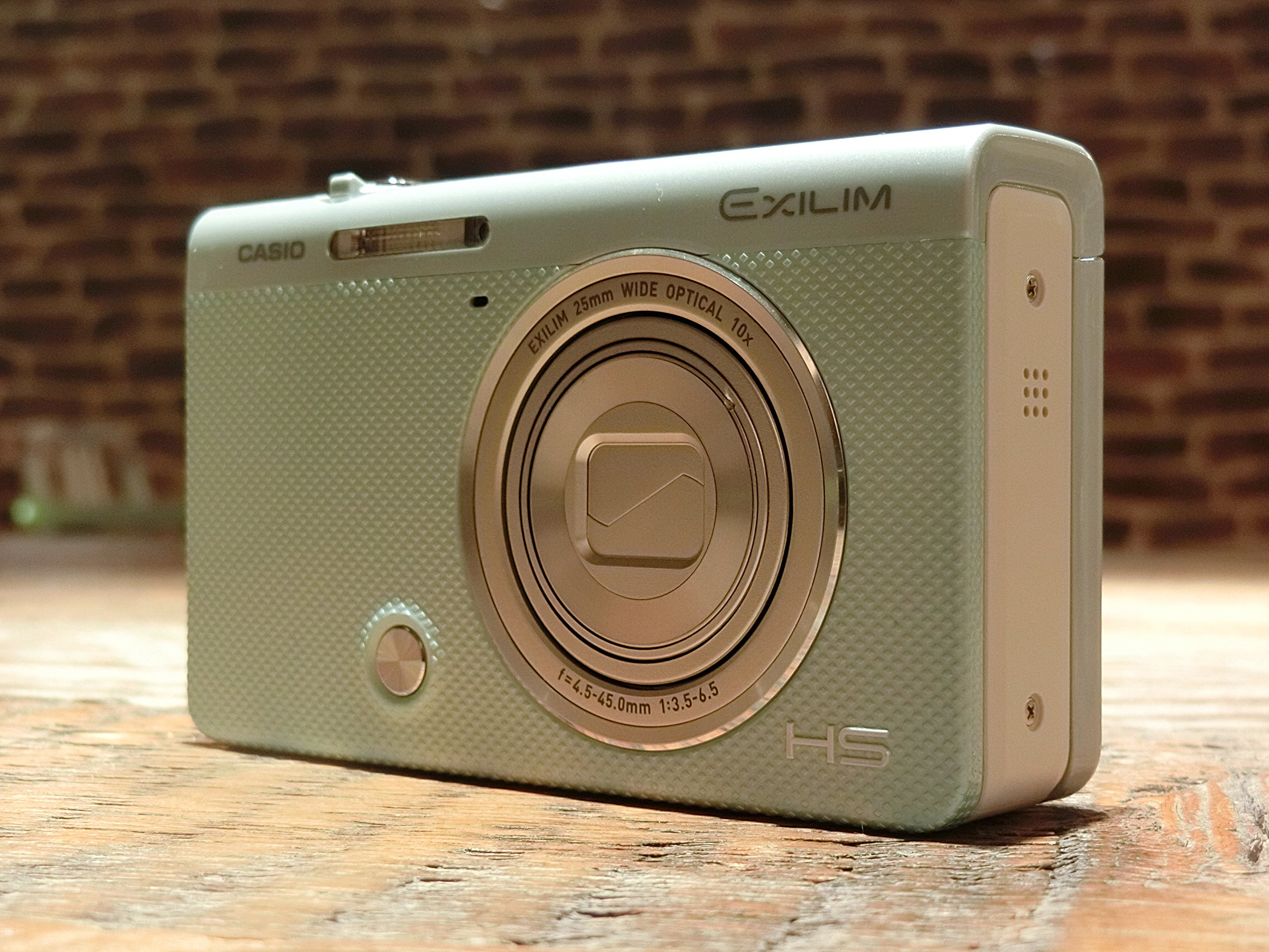 Amazon | CASIO デジタルカメラ EXILIM EX-ZR60GN 自分撮りチルト液晶