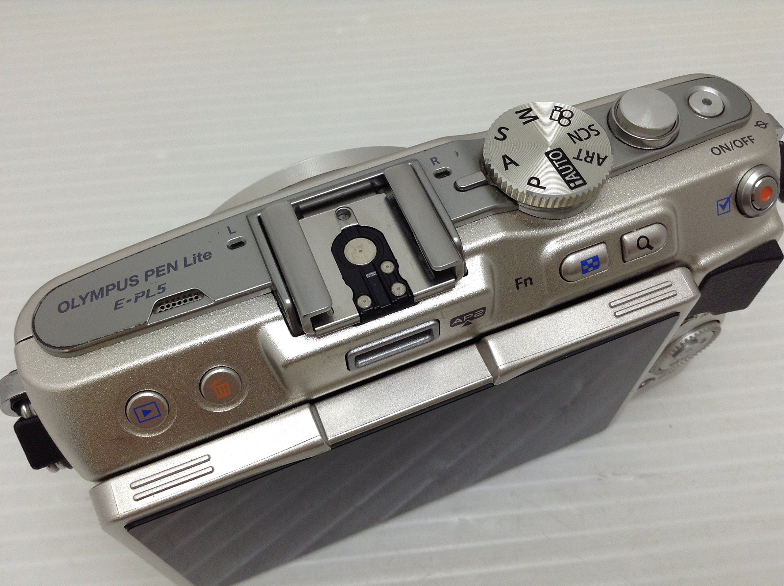 Amazon.co.jp: OLYMPUS ミラーレス一眼 PEN Lite E-PL5 ボディ