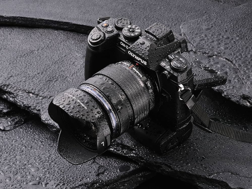 Amazon | OLYMPUS ミラーレス一眼 OM-D E-M1 12-40mm F2.8 レンズ