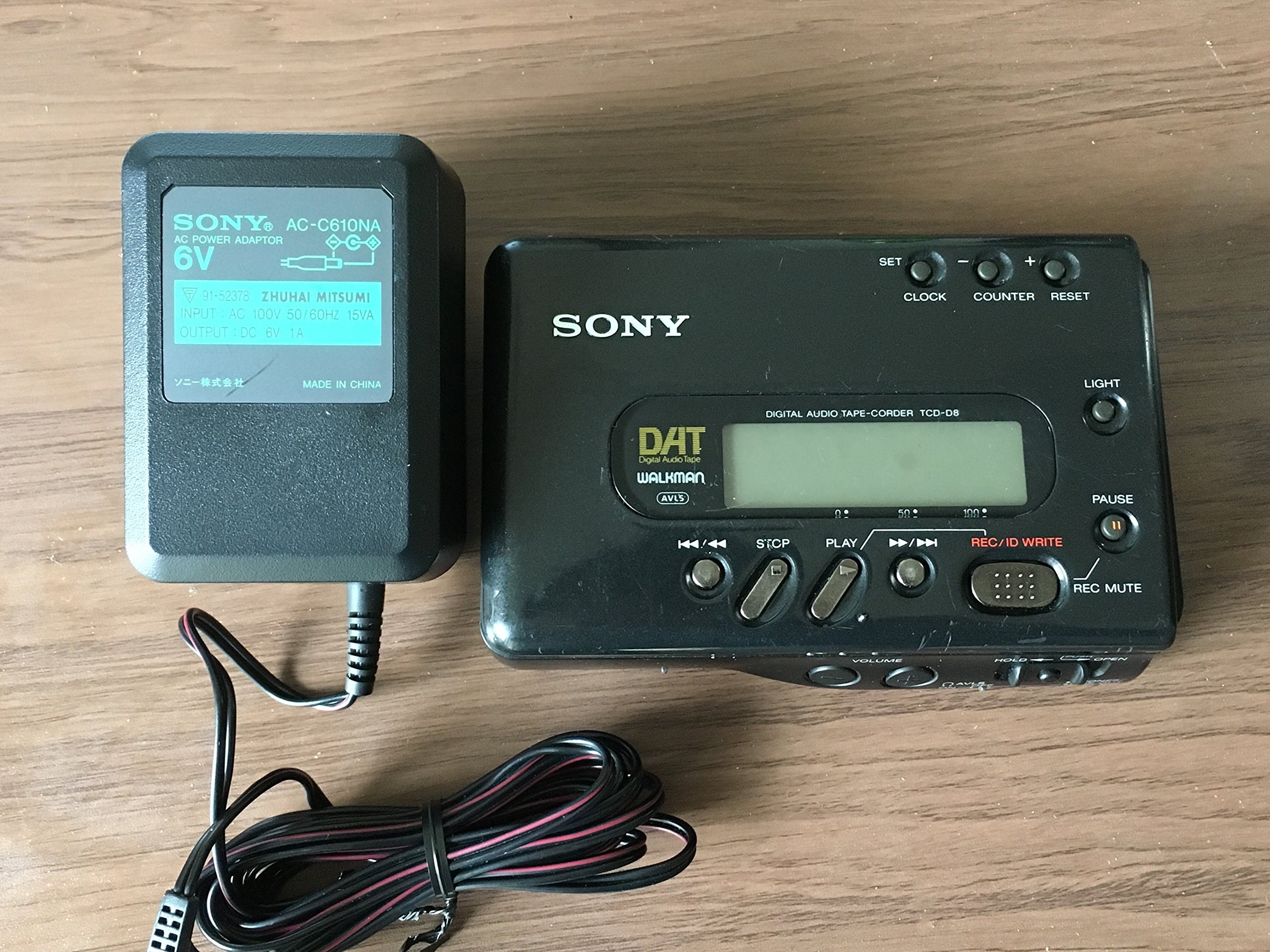 Amazon.co.jp: SONY TCD-D8 DATウォークマン (premium vintage) : 家電
