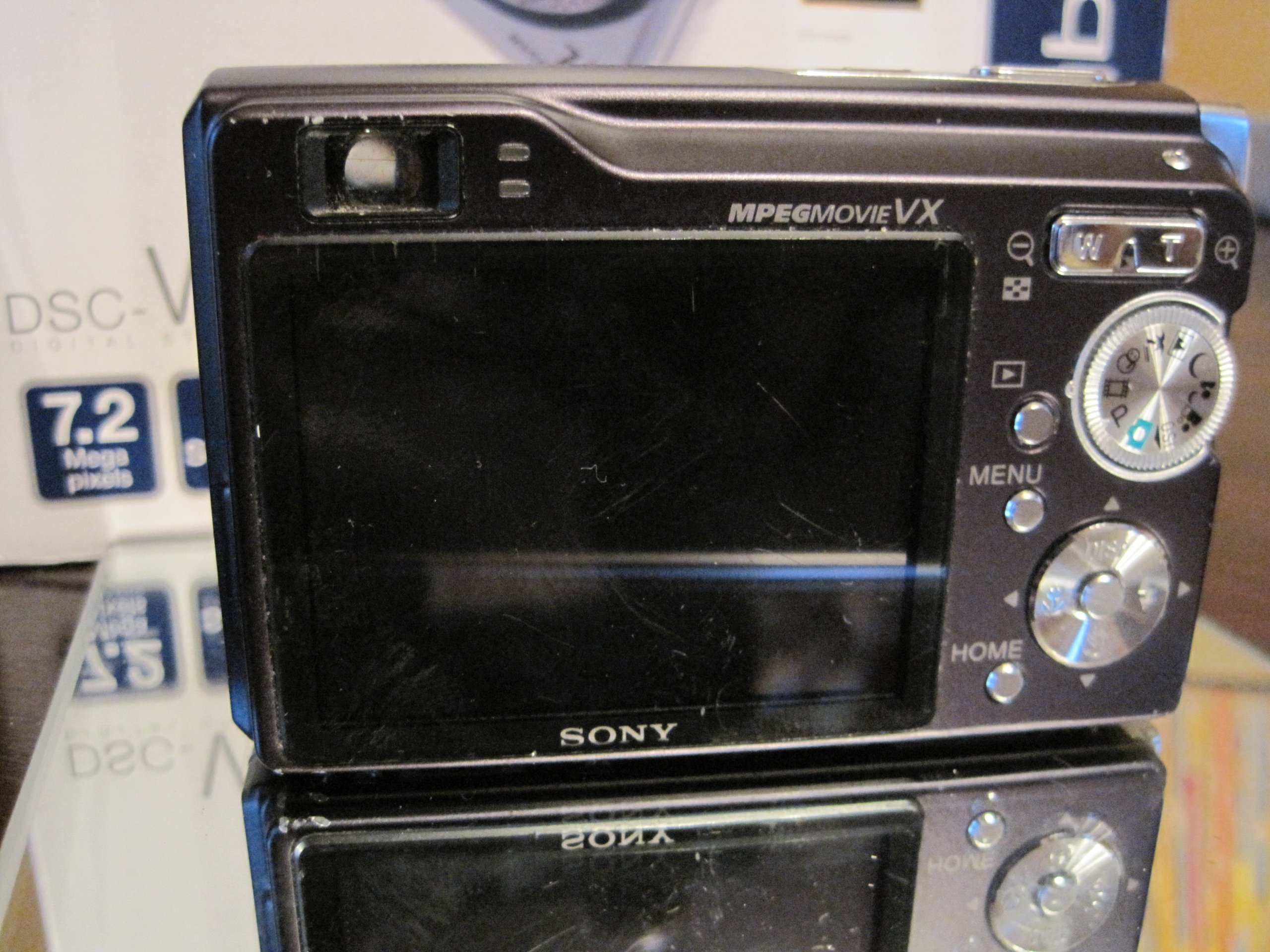 Amazon.com : Sony Cybershot DSCW80 7.2MP Digital Camera with 3x