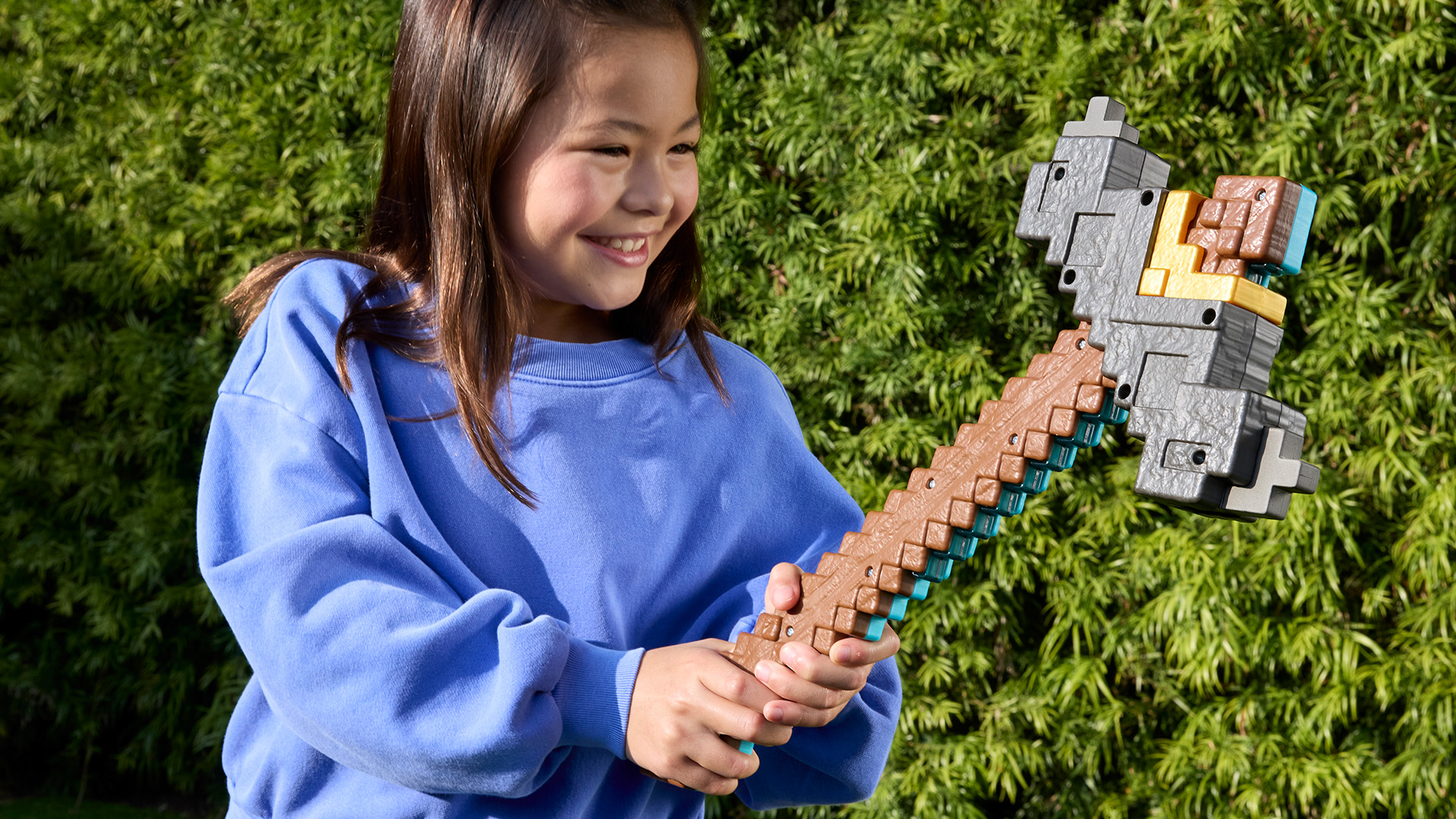 Amazon.co.jp: MINECRAFT JFR72 The Movie Transforms Weapons in