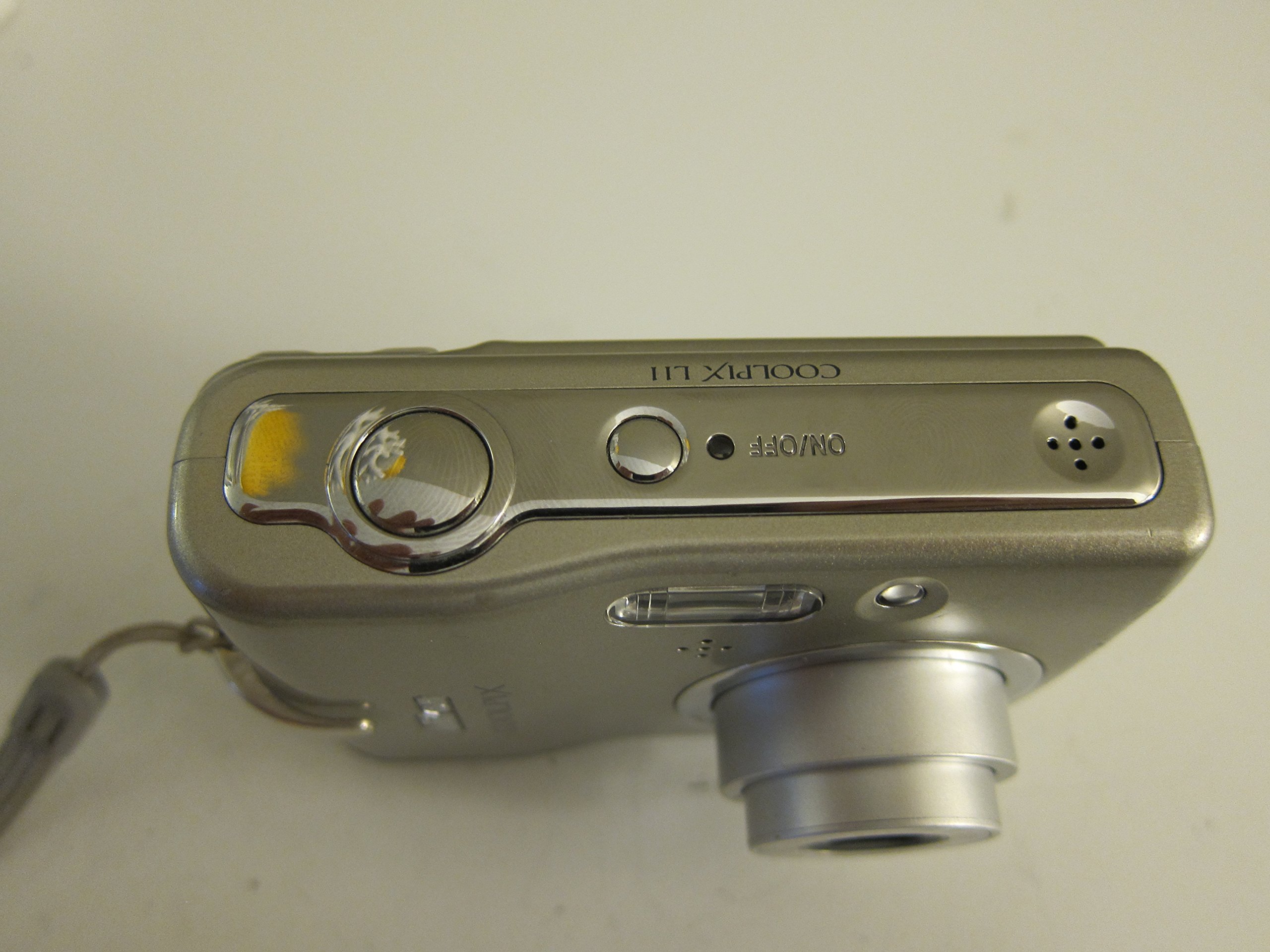 Amazon | Nikon Coolpix L11 6MP デジタルカメラ 3倍光学ズーム付き