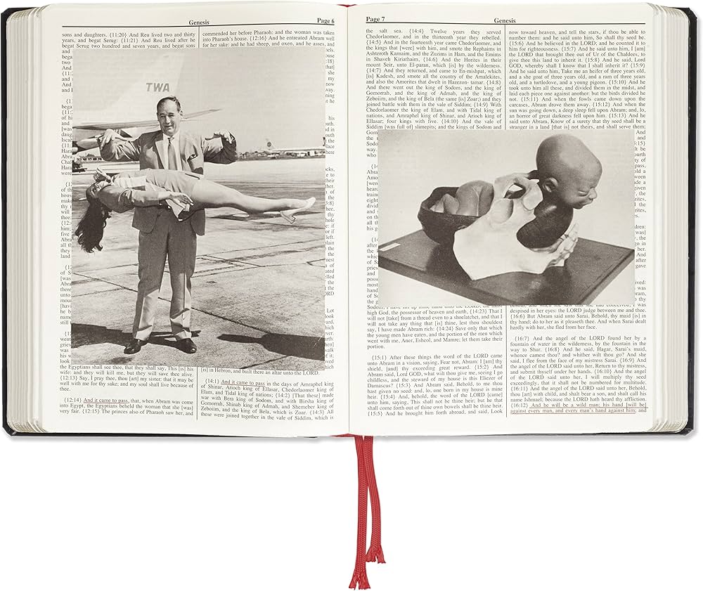 Holy Bible: Broomberg, Adam, and Chanarin, Oliver: 9781907946417