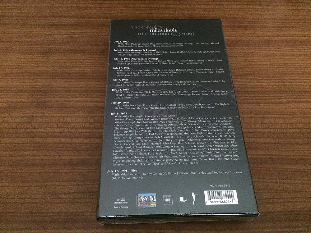 Amazon.co.jp: Complete at Montreux 1973-1991 (Dlx): ミュージック