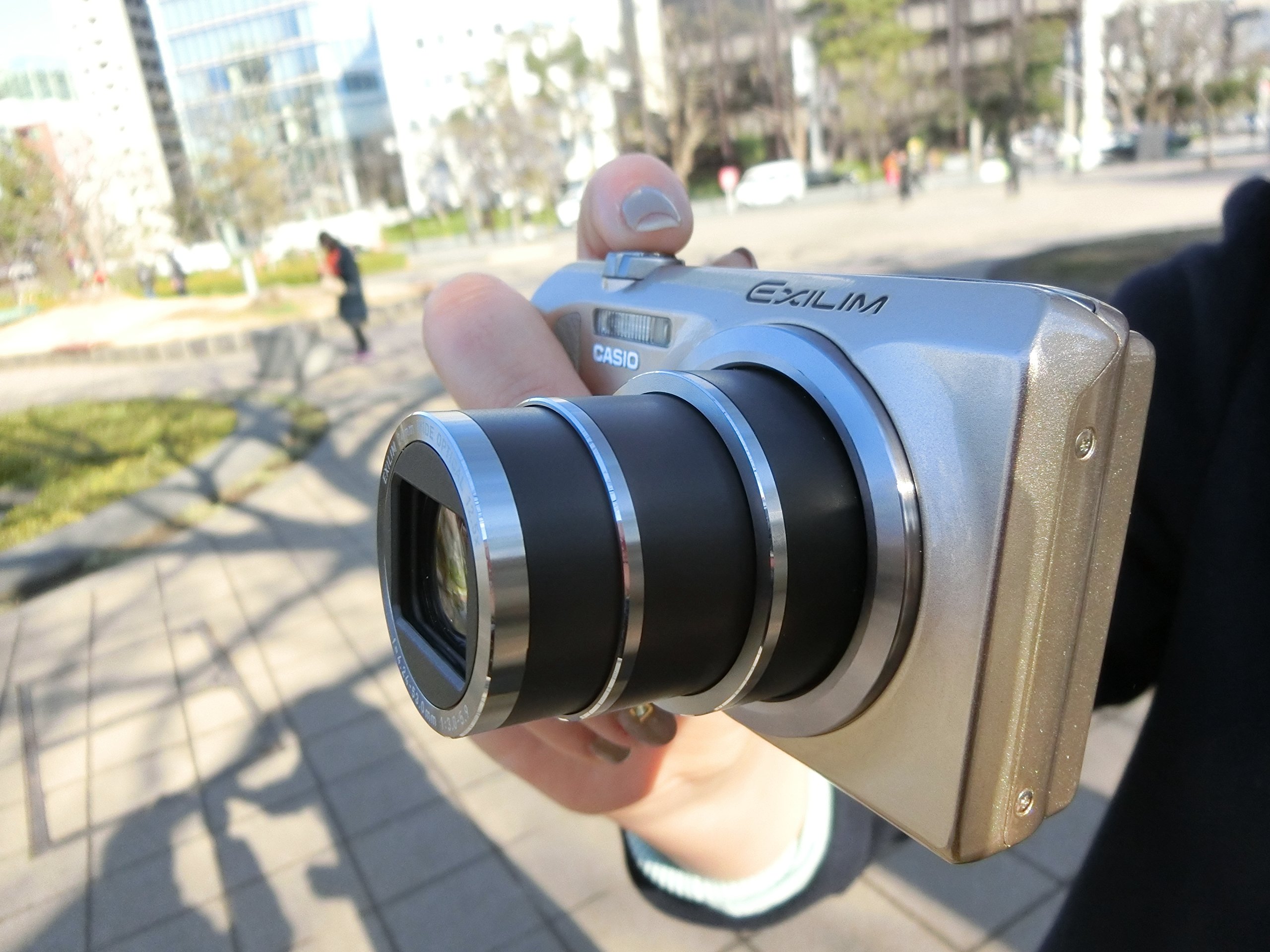 Amazon | CASIO デジタルカメラ EXILIM EX-ZR500GD ハイスピードカメラ