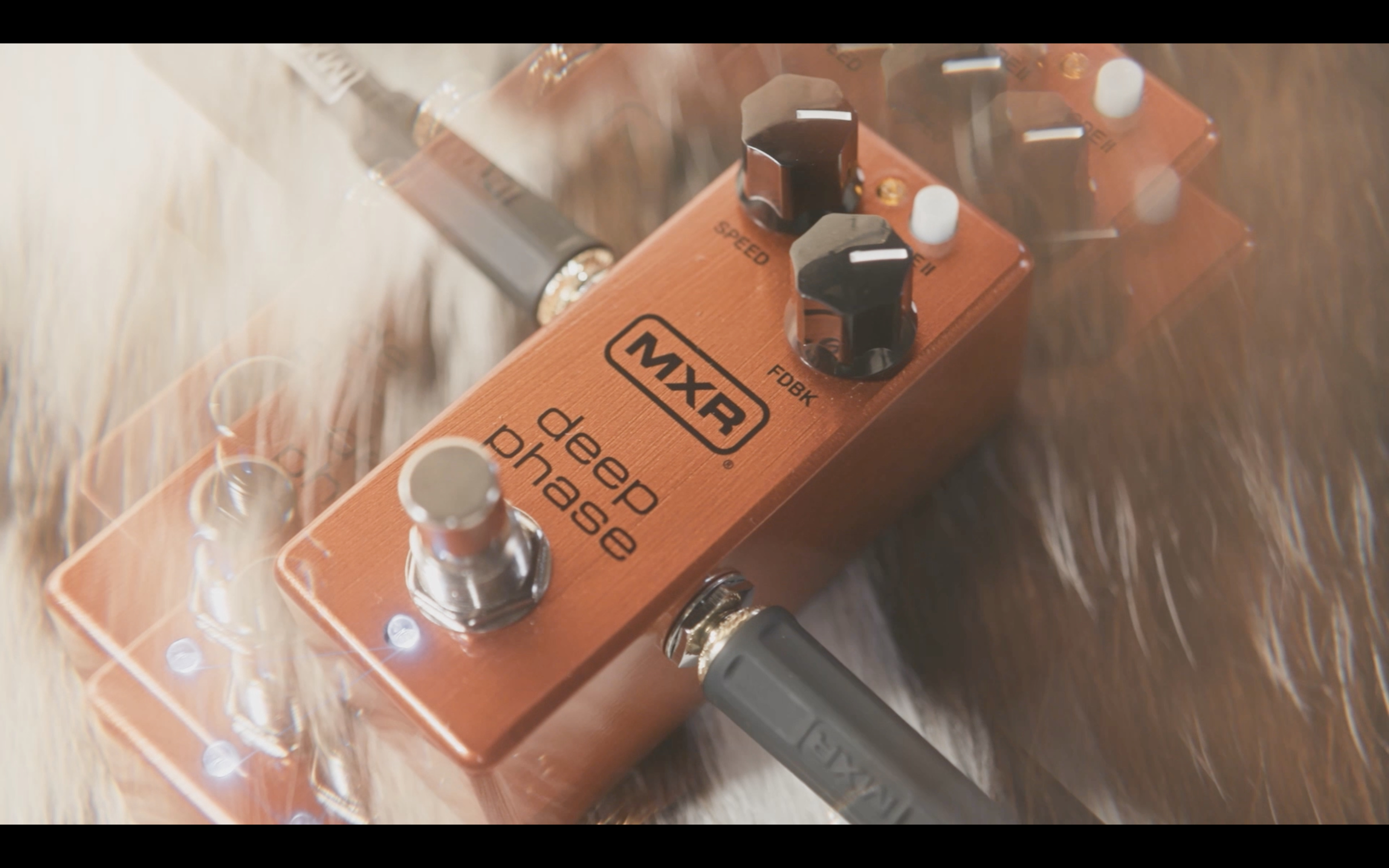 Amazon.com: Dunlop MXR Deep Phase Effects Pedal, Orange : Musical