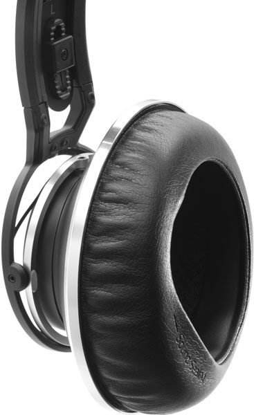 AKG密閉型ヘッドホンの最上位「K872」発売！開放型の最上位「K812」を