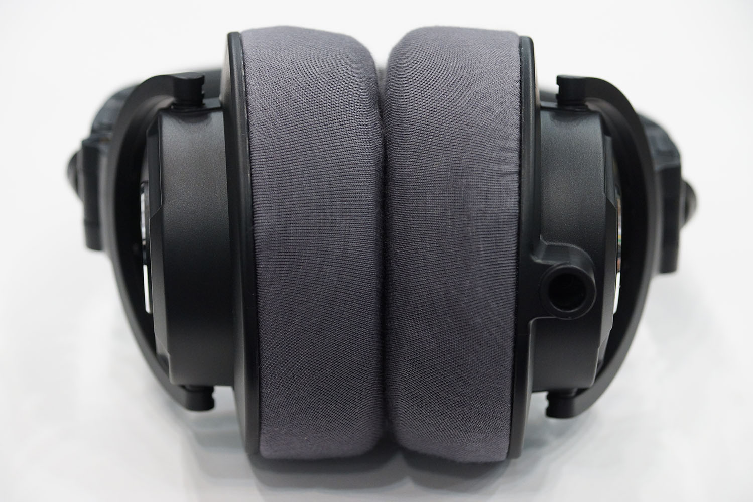 marantz Professional MPH-2のイヤーパッドを修理する場合