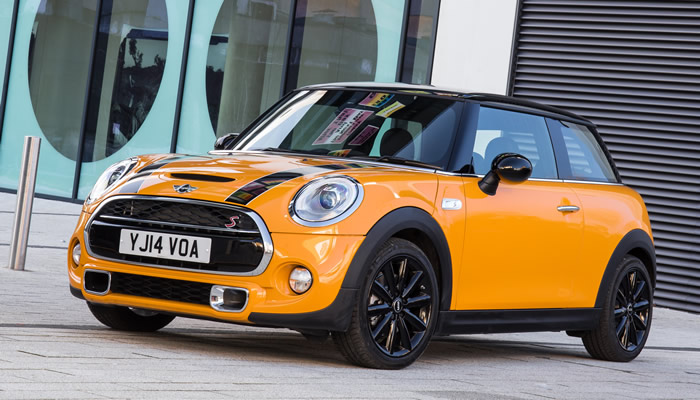 MINI 3ドア/5ドア｜ボルカニックオレンジの写真集 | MINI COOPER Sketch