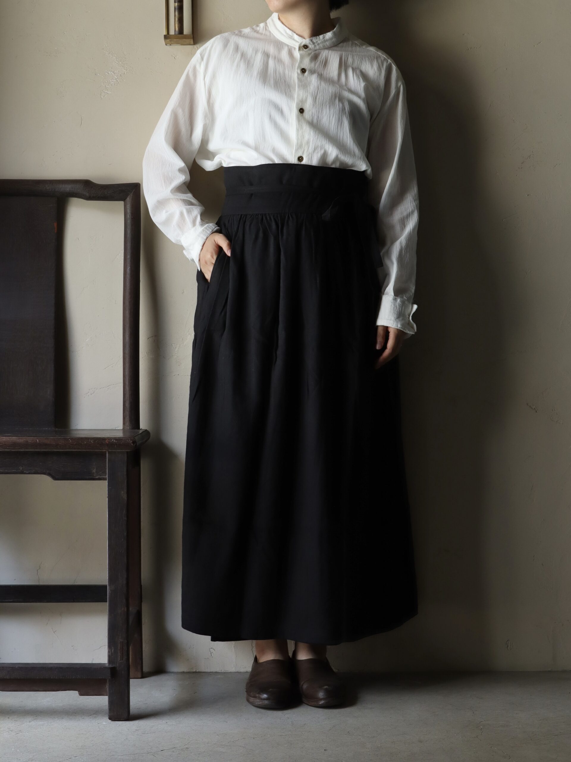 綾織絹麻巻きスカート 黒 （UNISEX）−SK-04− | mienisi