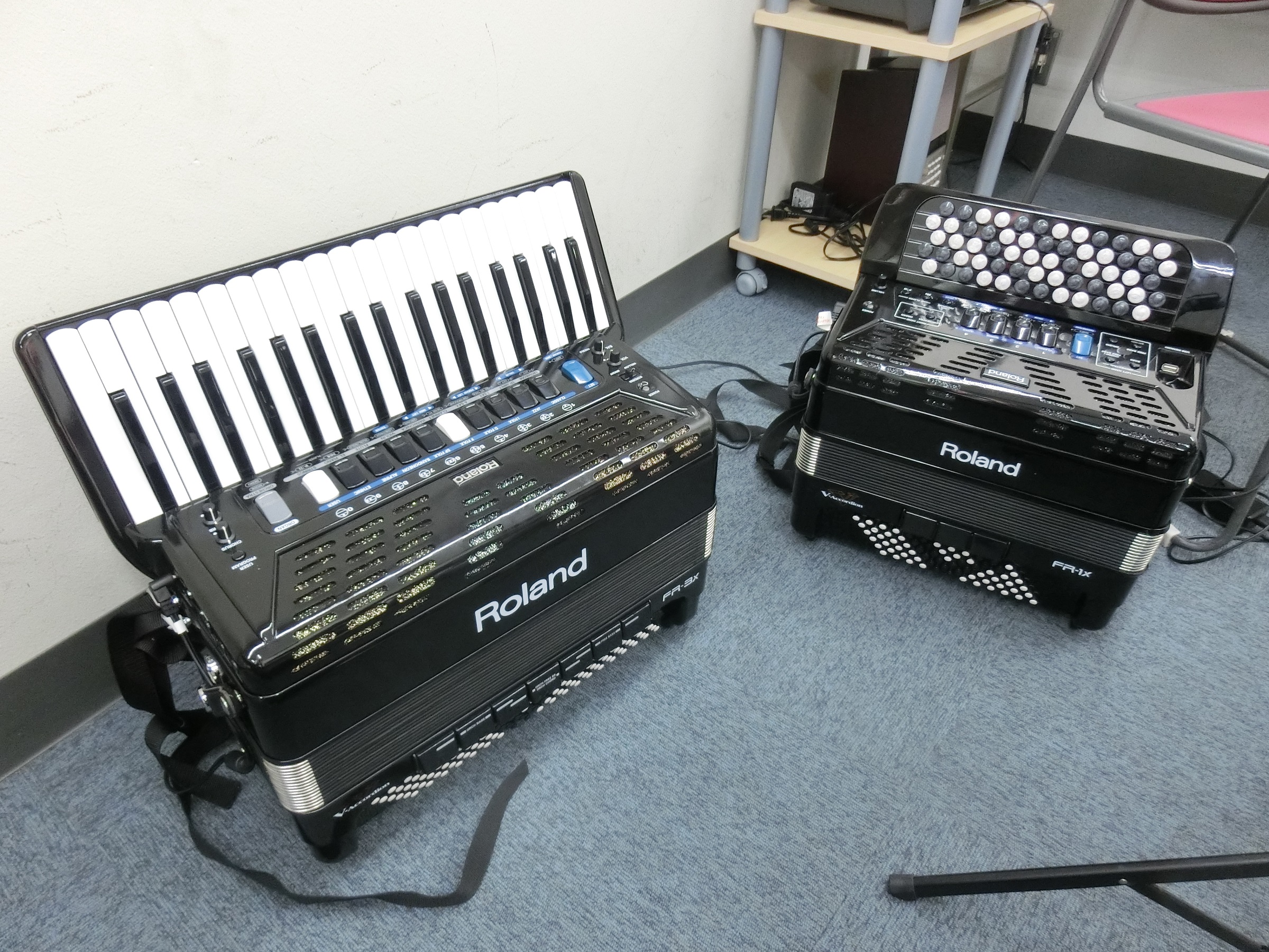 ボタンアコーディオン とは - みかづきアコーディオン