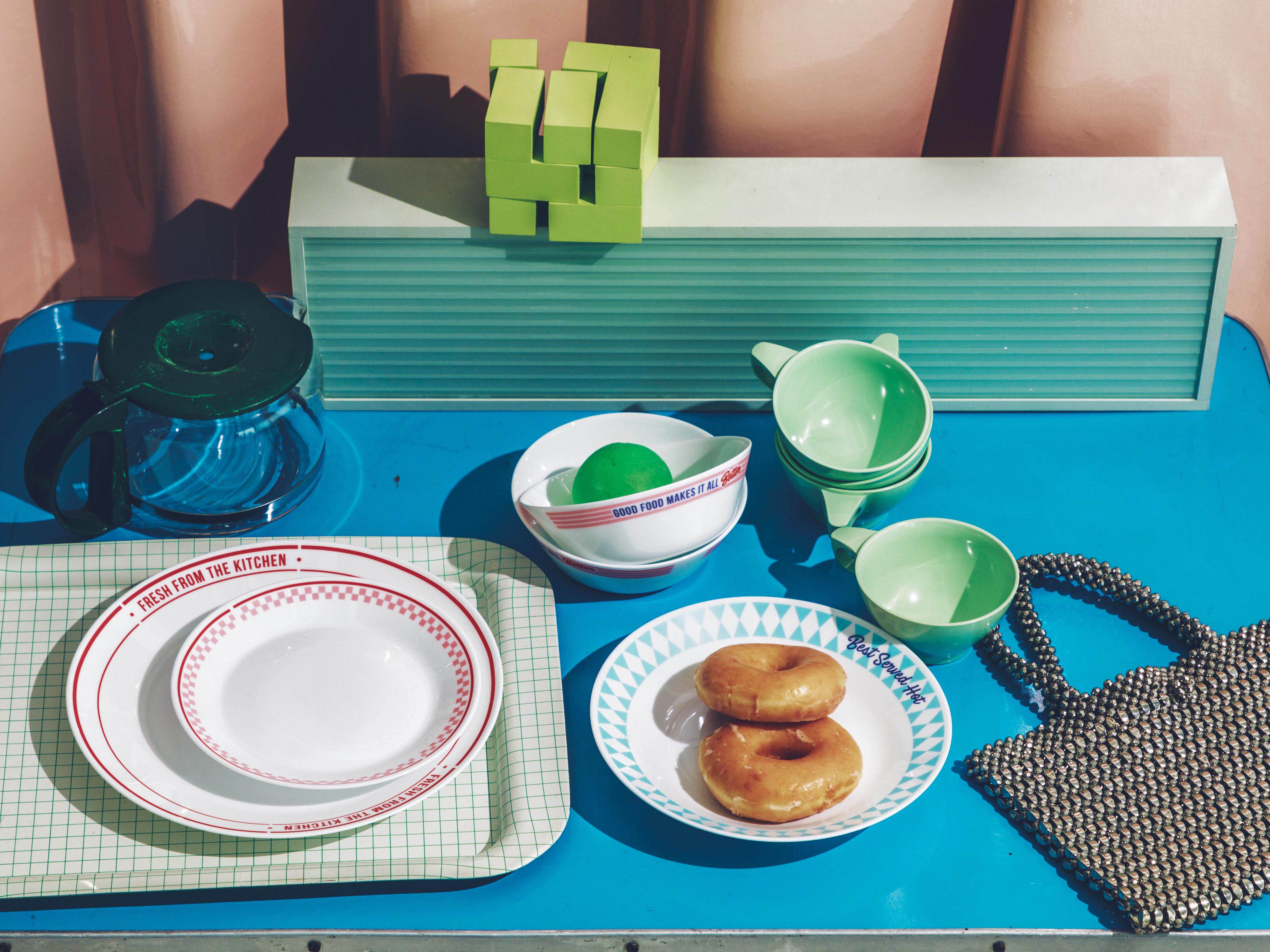 オールドパイレックスをイメージした食器「パイレックス ミルクグラス