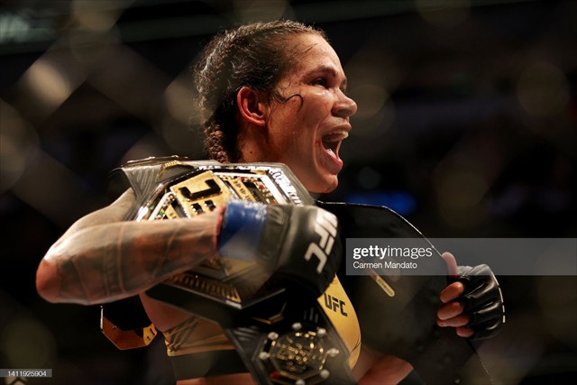 アマンダ・ヌネスが王座返り咲き！UFC277 – 週刊ファイト