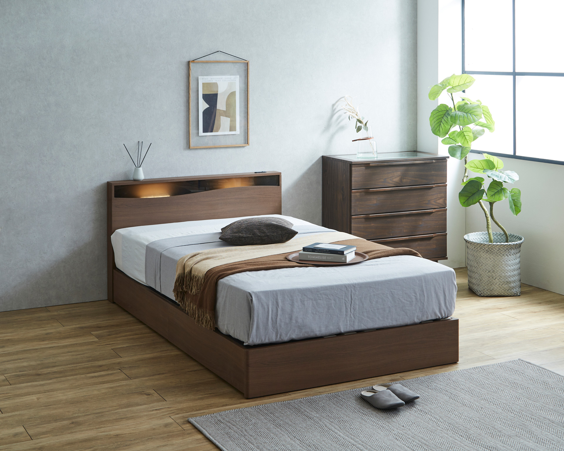 ベッドフレーム リーベ